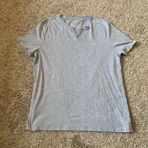 Banana Republic Shirt Mens Large Blue V-Neck Short Sleeve Quick Dry Breathable